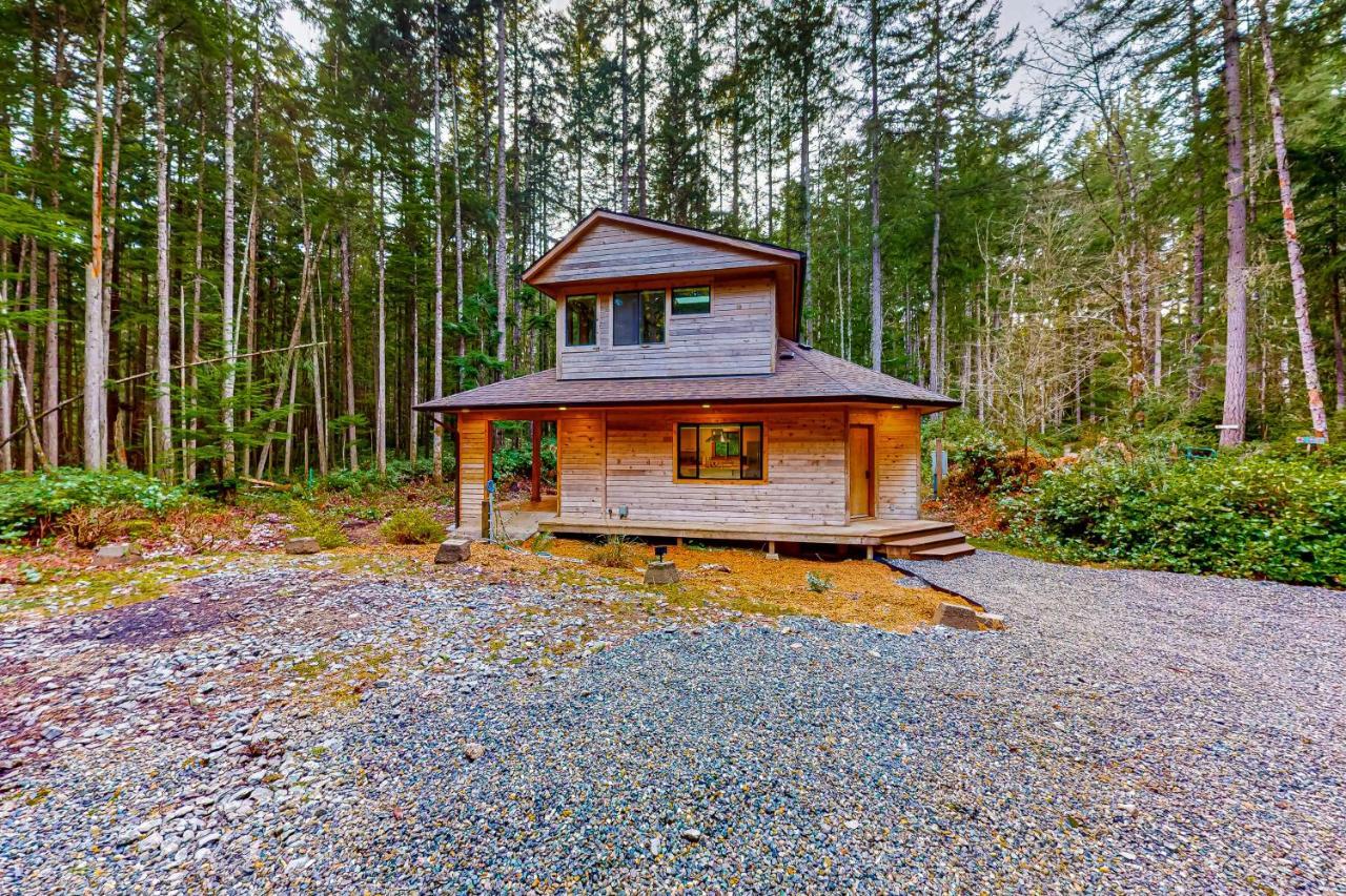 The Hideaway Villa Langley Exterior photo